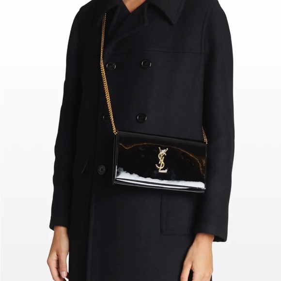 Classic Glossy Leather Chain Crossbody Bag🚨 - Picture 4 of 15